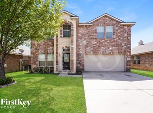 1636 Grassy View Dr, Fort Worth, TX 76177