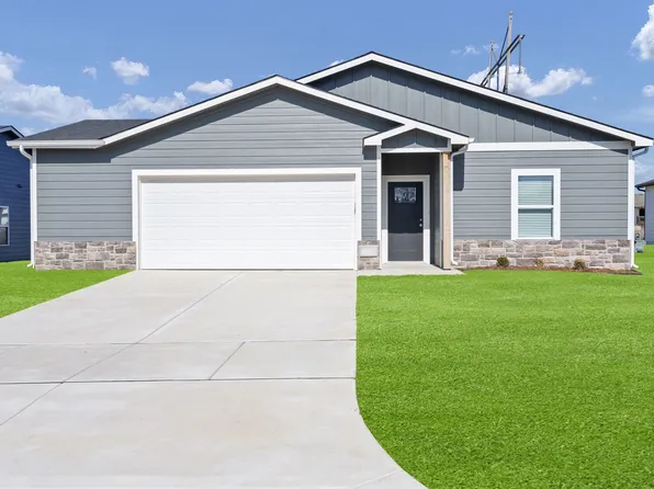 1303 S Rocky Creek Rd, Wichita, KS 67230