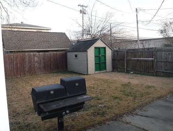 5th image of 1411 N Fares Ave