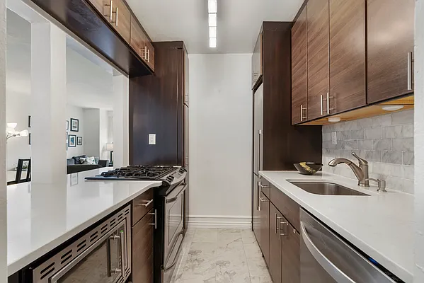 Sold by Julia B Fee Sotheby's International Realty | media 3