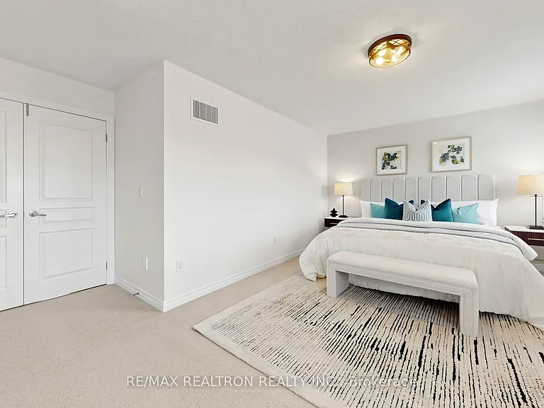 7 Military Ct — Photo 28