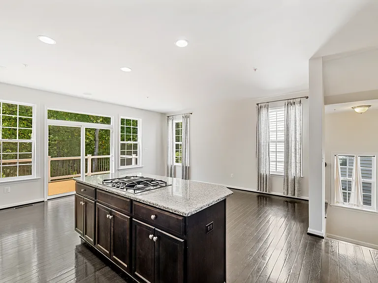 4901 Forest Pines Dr — Photo 12
