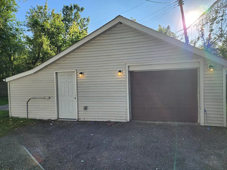 7130 Hollywood St — Photo 19