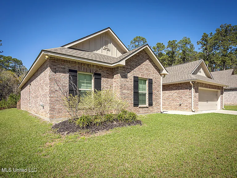 6995 Osprey Dr — Photo 3