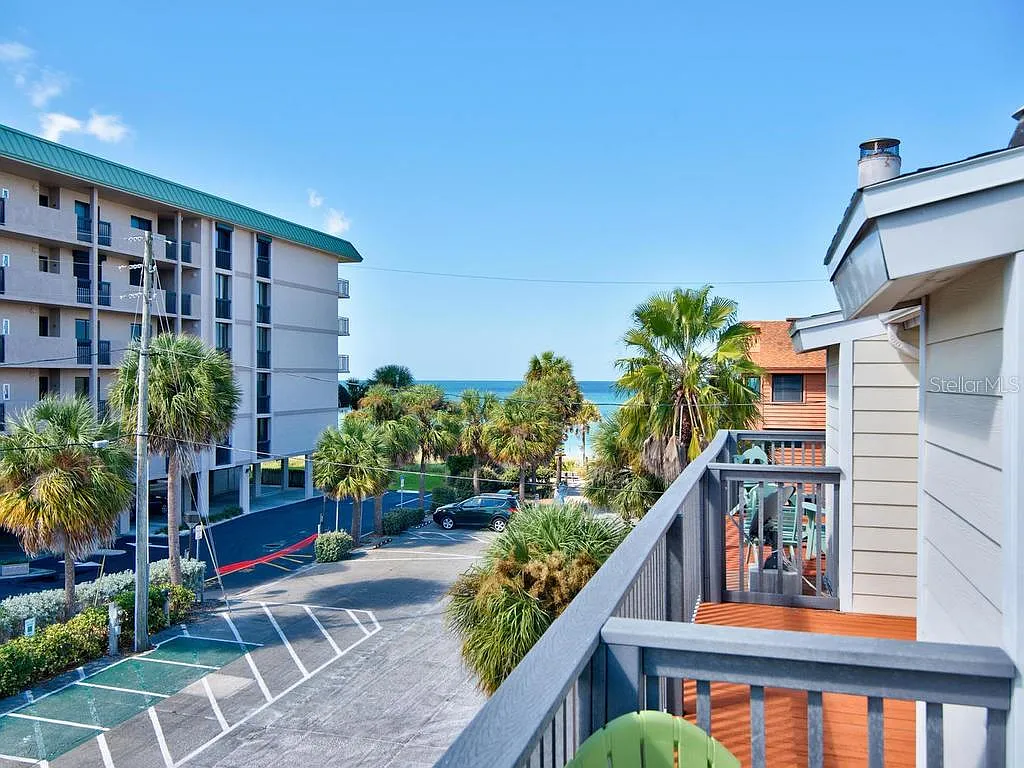 Building Photo - 2700 Gulf Blvd #2