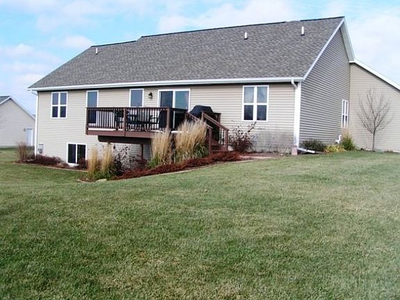 2nd image of 310 Aspen Grove Ln