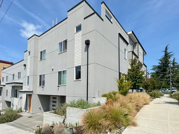 13703 35th Ave NE, Seattle, WA 98125