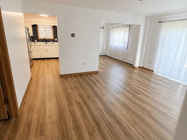 8435 W Oak Ave #1 — Photo 4