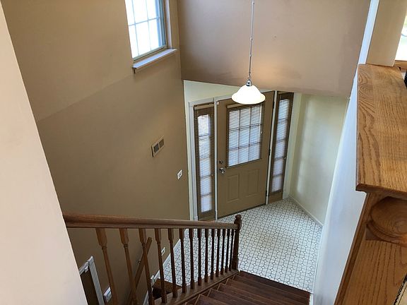 2nd image of 187 W Hamilton Dr