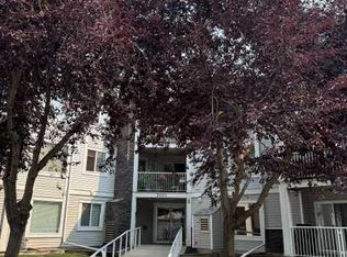 3205 SW Valleyview Park SE #205, Calgary, AB T2B 3R6