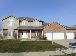 10717 N Bodell Dr, Peoria, IL 61615