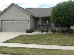 1903 Tea Rose Ln, Mishawaka, IN