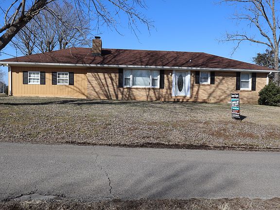 2nd image of 905 Mill Rd