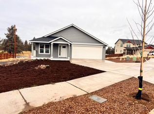 4665 SW Salmon Ave, Redmond, OR 97756