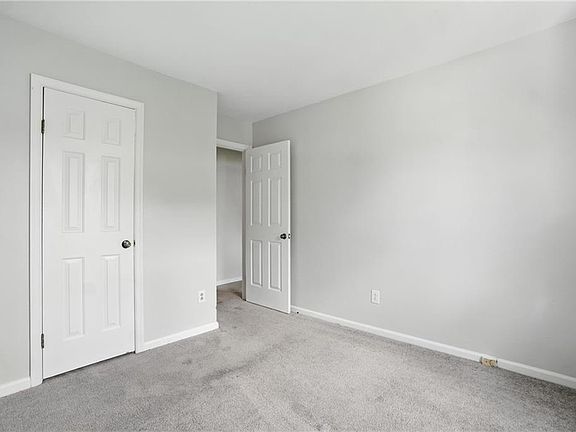 3rd image of 4636 Marlwood Way