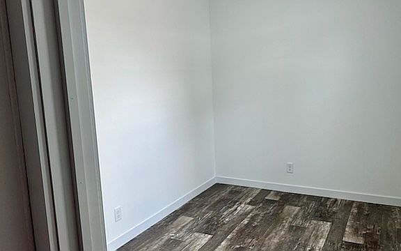 5th image of 236 N Carolina Dr