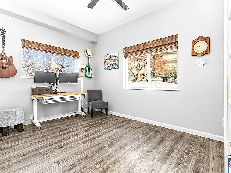 523 Eaglepointe Ct #1 — Photo 12