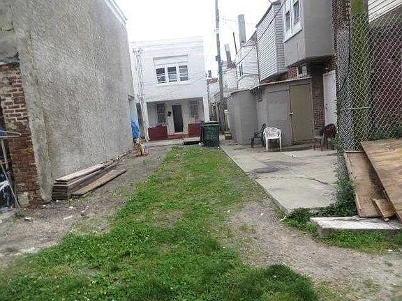 adjointing lot