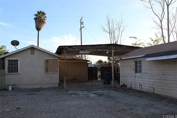 1532 W 9th St — Photo 21