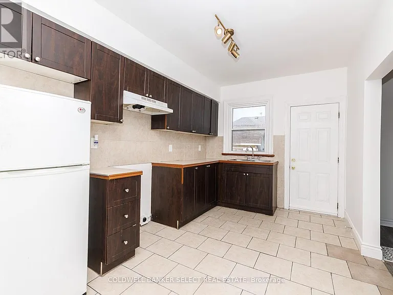 55 Frederick Ave — Photo 3
