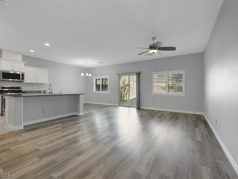89 Sertata Ct — Photo 6