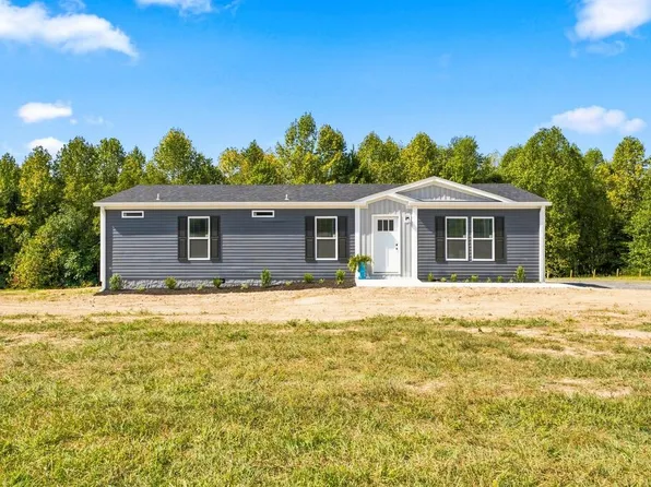 54 Pumpkintown Rd, Lafayette, TN 37083