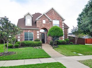 7412 Ruston Ln, Irving, TX 75063