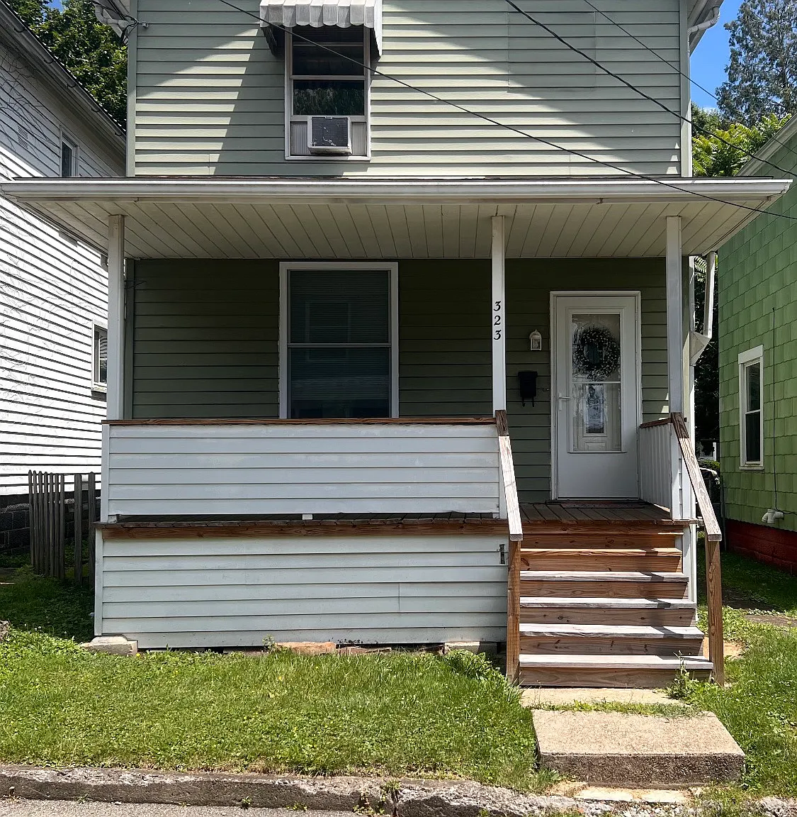 3 bed, $1,250 — Photo 1