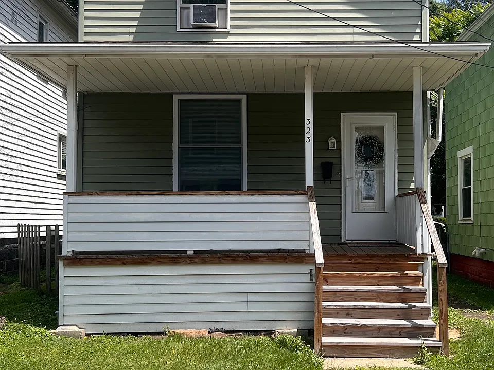 323 School St