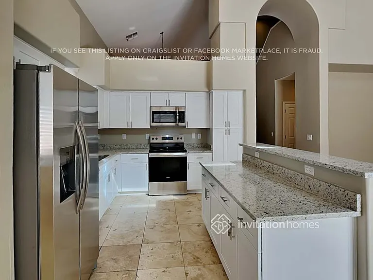 13607 W Acapulco Ln — Photo 10