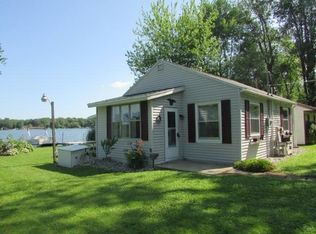 690 S June Dr, Cromwell, IN 46732