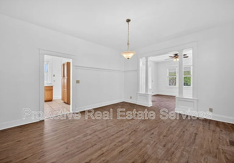 1008 Grayson St — Photo 8