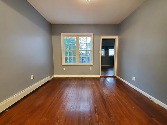 4th image of 166 Lexington Ave #1R