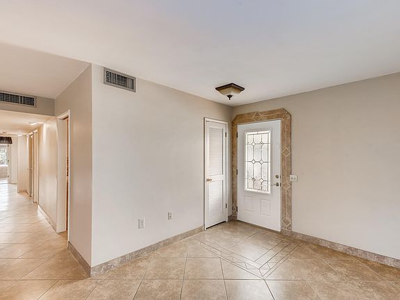 5th image of 10505 W Edgewood Dr