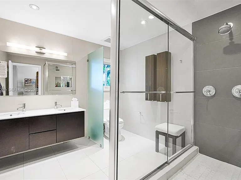 145 Biscay Dr — Photo 16