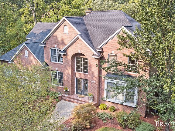 2nd image of 1293 Winteridge Ct NE