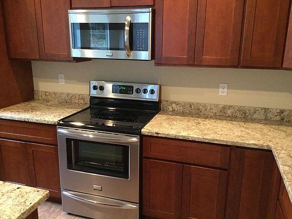 4th image of 1683 Burnside Pl Unit A
