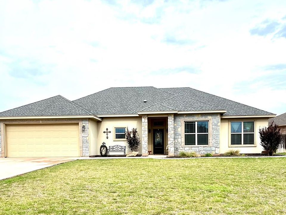1st image of 1001 Windemere Cir