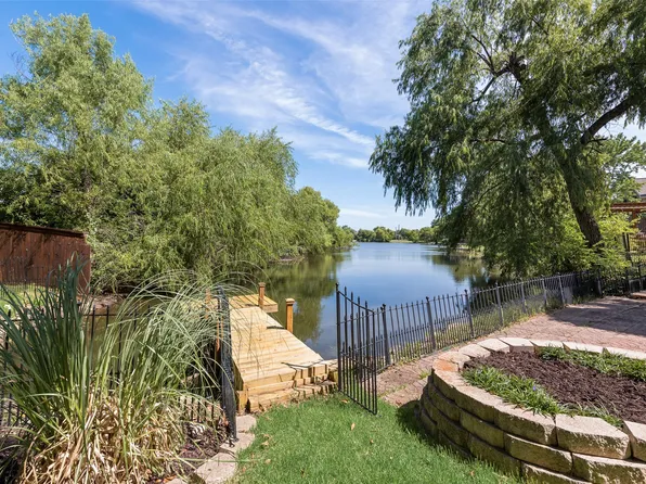 6906 Winthorp Dr, Arlington, TX 76001