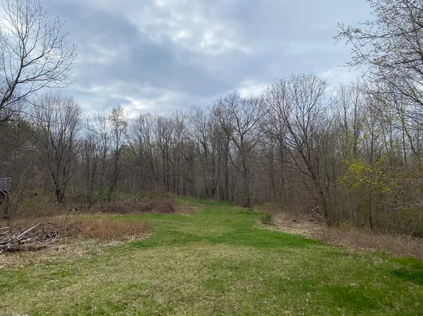 20 Grow Ln, Princeton, MA 01541
