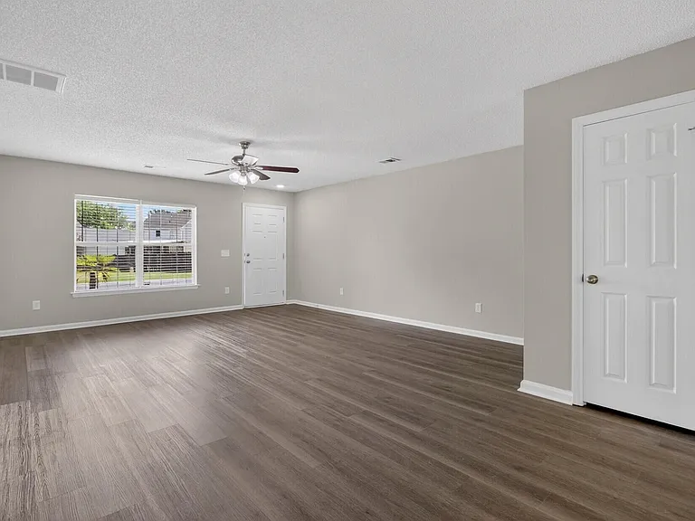 1016 Deerberry Rd — Photo 8