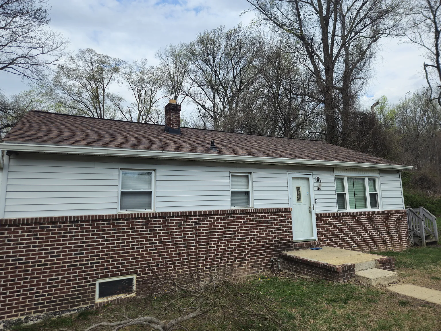 3 bed, 1350 sqft, $2,250 — Photo 2