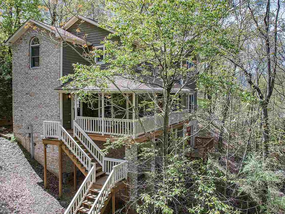 1st image of 140 Snead Cir