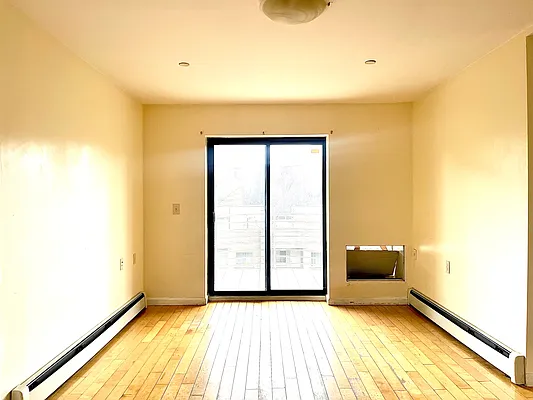 Sold by Keller Williams Realty Landmark | media 8