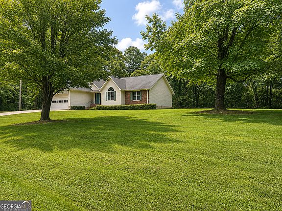 2nd image of 170 Thistledown Pl