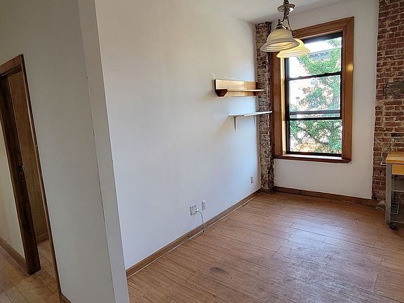5th image of 2252 1st Ave #3FR