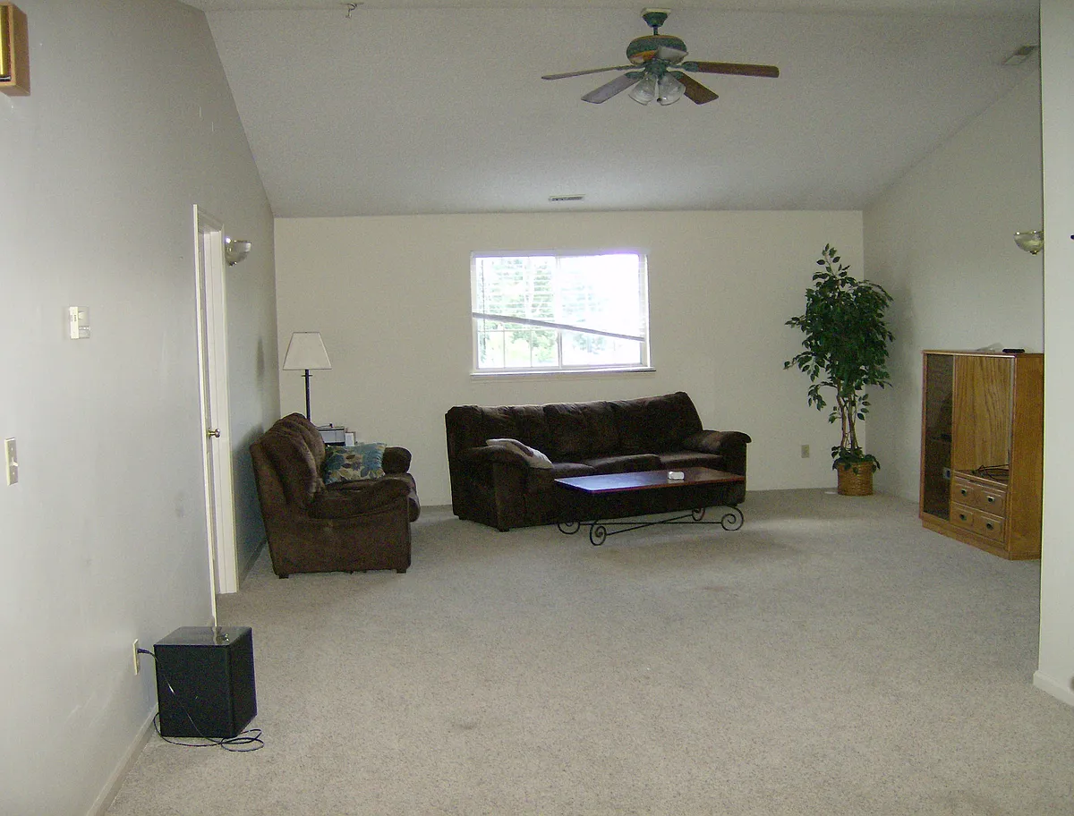 Building Photo - 820 Lincoln Ave #6