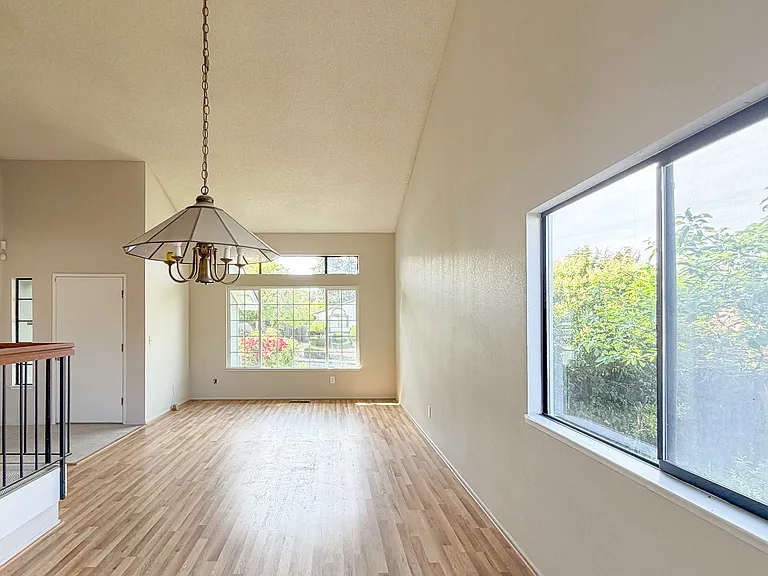 118 Meadowlark Way — Photo 6