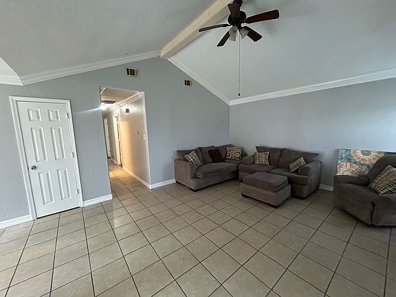 3rd image of 7330 Silverwood Ln