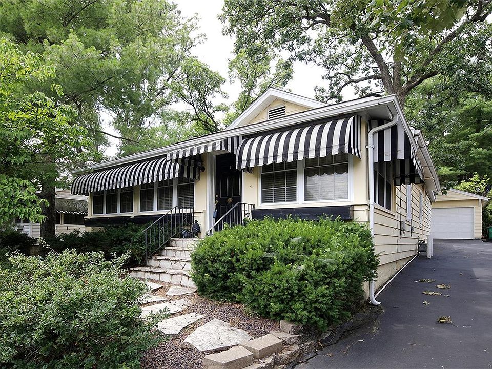1st image of 2107 Grandview Dr
